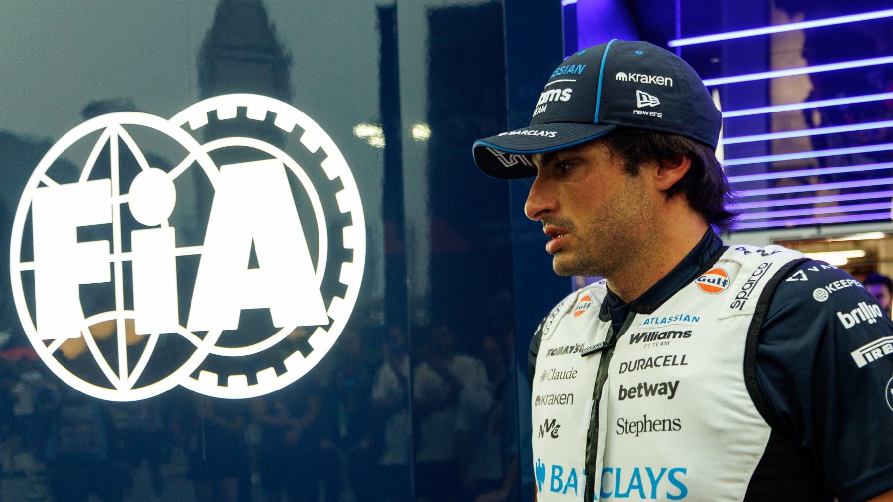 Carlos Sainz: No sé qué le pasa a la FIA este año conmigo y con Williams... nos está tocando todo lo feo