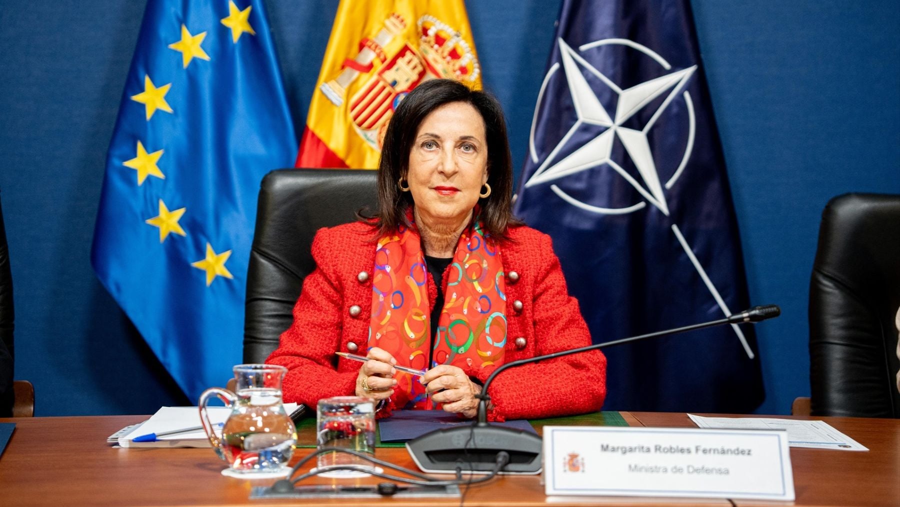 Robles elogia el trabajo impecable en el exterior de las Fuerzas Armadas y defiende la españolidad de Ceuta
