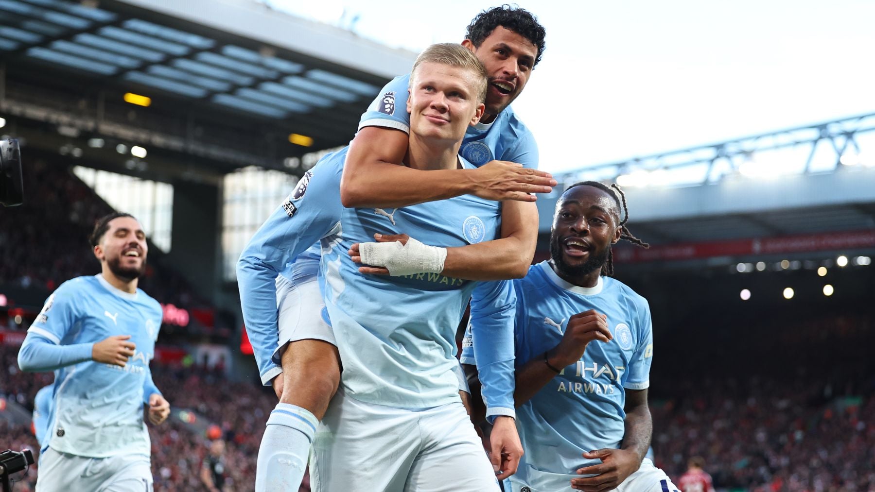 El Manchester City reina y golea en el infierno de Anfield para mantener su pleno en Premier