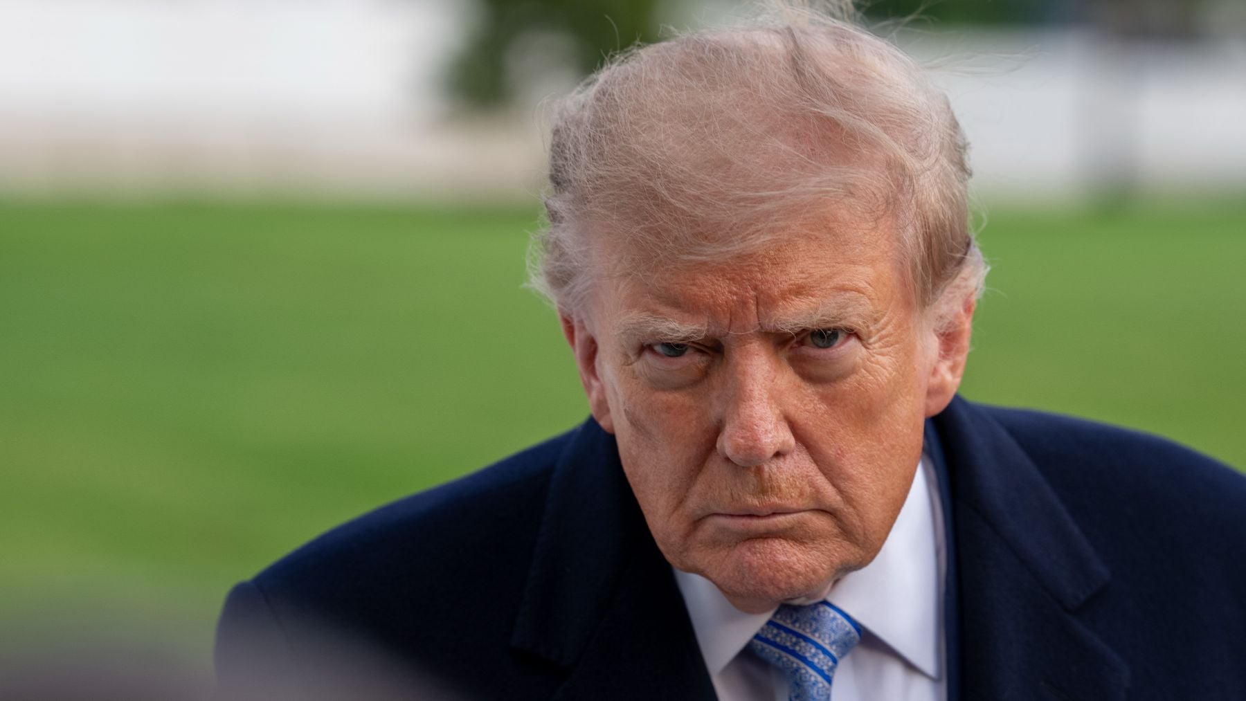 Los hutíes amenazan a las aerolíneas que operan en Arabia y Trump ya estudia atacar sus posiciones en Yemen