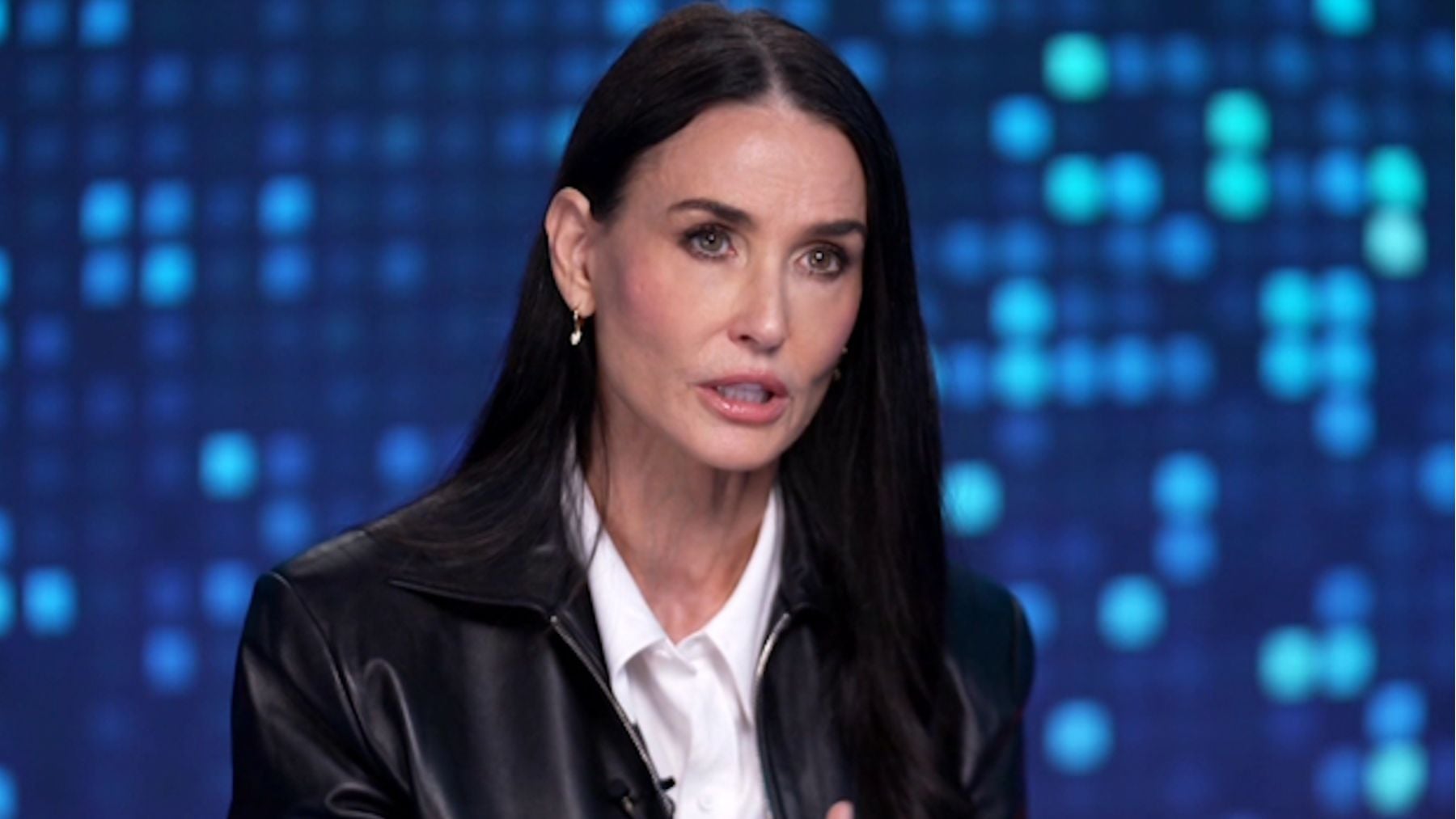 Demi Moore en un programa. (Foto: YouTube).