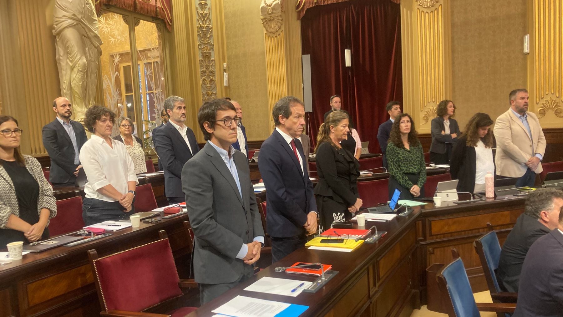La izquierda fracasa al querer imponer un minuto de silencio por Maricarmen en el Parlament balear