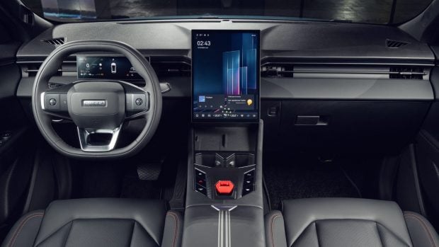 Interior del Omoda 4