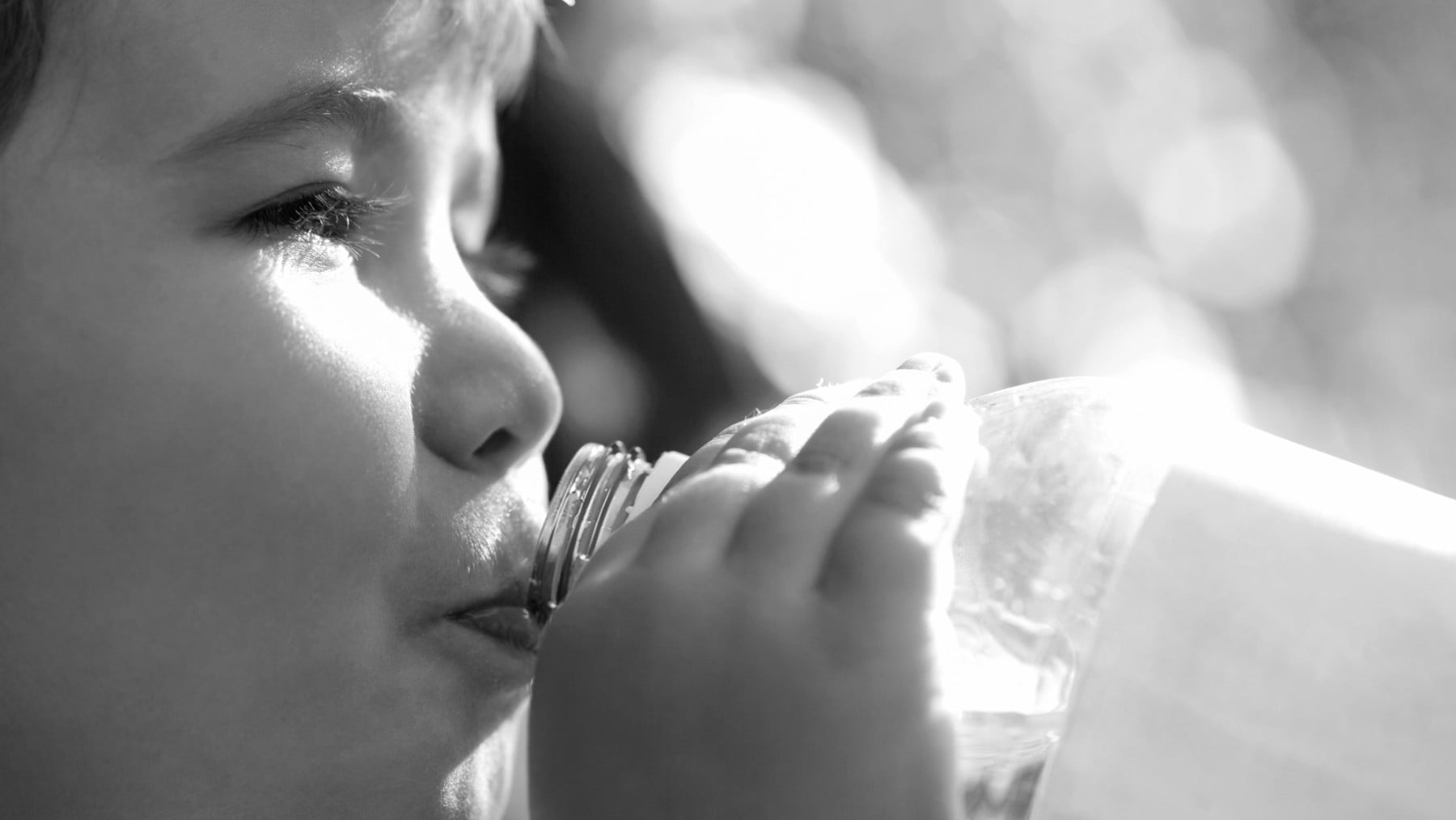 El litio en el agua potable preocupa por sus posibles efectos en el corazón de los niños