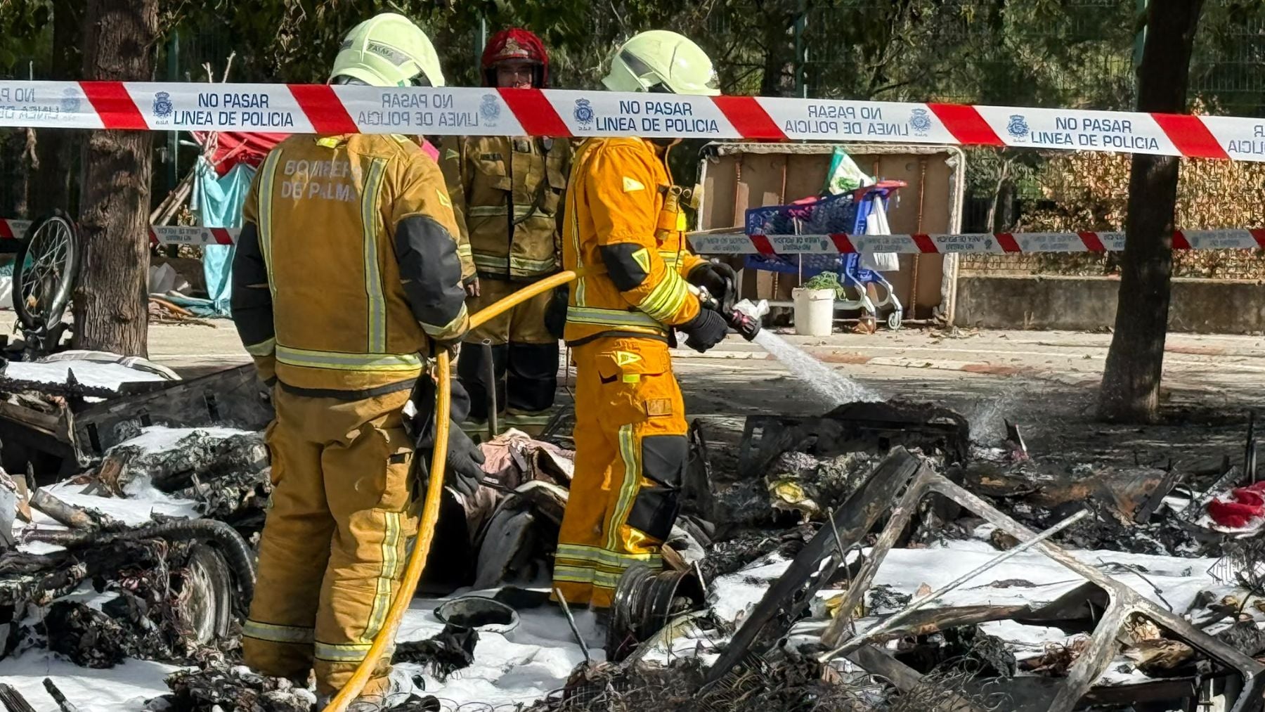 Intentan matar a una víctima de violencia de género incendiando su caravana en el parking de Son Hugo de Palma