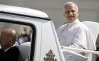 El Papa pasa una noche «tranquila» en el hospital tras conocer que padece cáncer de pulmón