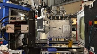 Banco de ensayos criogénicos de la línea Engin-X donde se probaron las aleaciones de niobio y titanio a -253 °C
