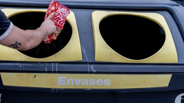 envases contenedor amarillo