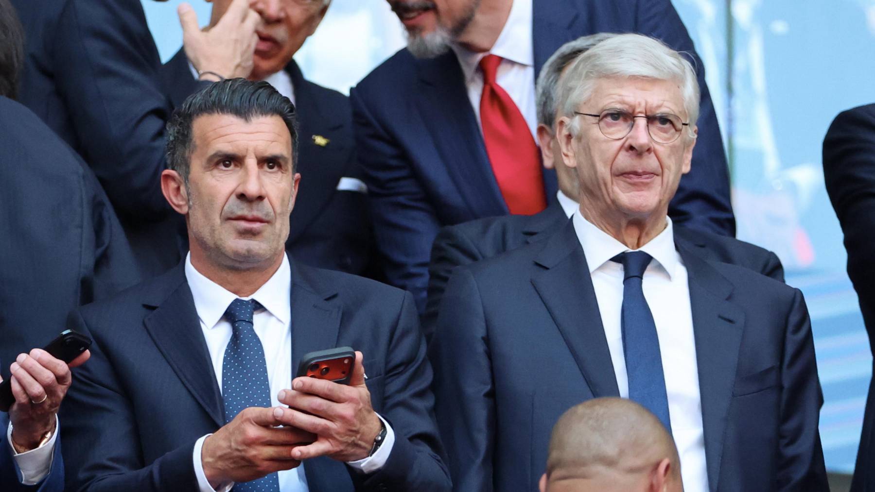Figo y Wenger entran en las quinielas de opositores a Infantino en las elecciones de la FIFA