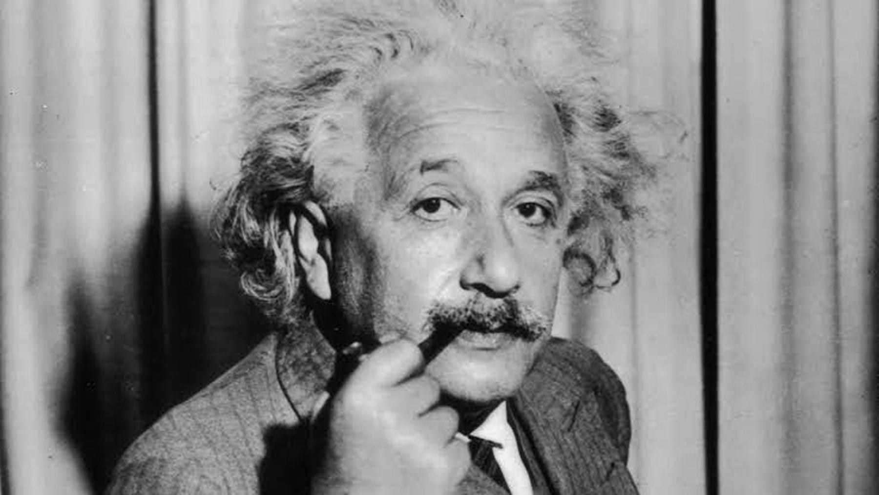 La importante reflexión de Albert Einstein sobre la vida tras cumplir los 60 años: La madurez se manifiesta cuando sentimos que nuestra preocupación es mayor por los demás que por nosotros mismos