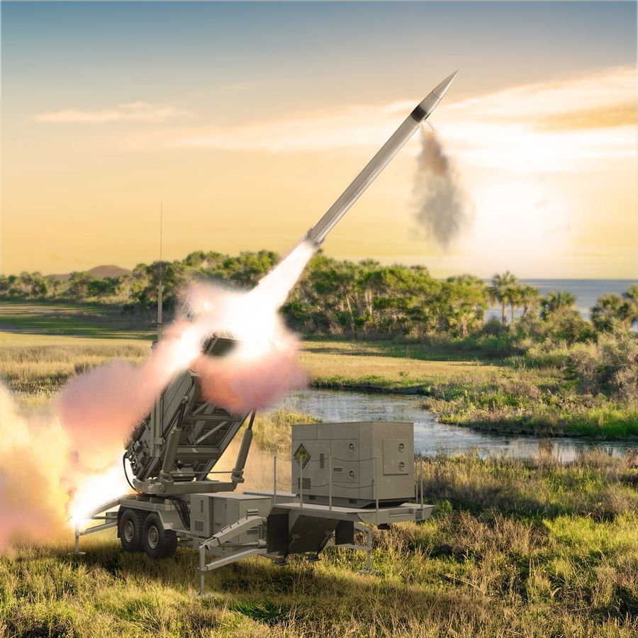 Recreación de un nuevo misil Patriot PAC-3 Edge saliendo de un lanzador M903