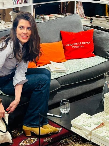 carlota casiraghi infancia realeza