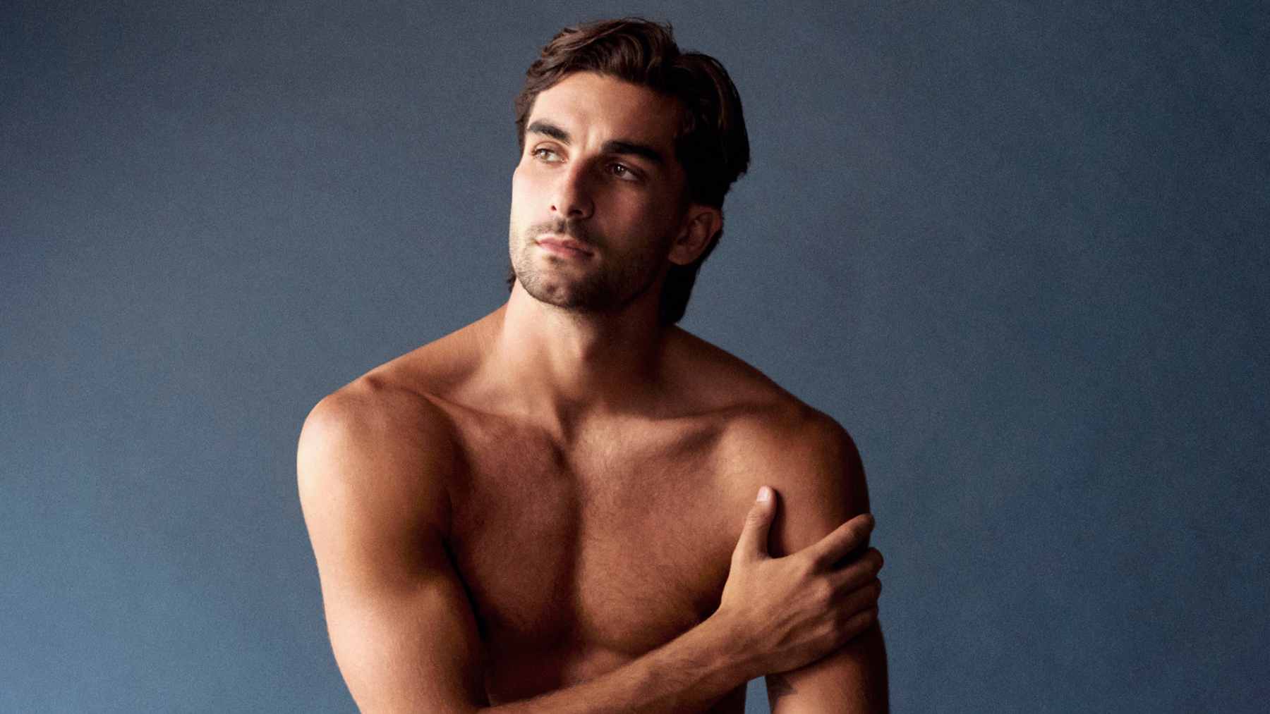 Ferran Torres posando para Intimissimi. (Foto: EFE)