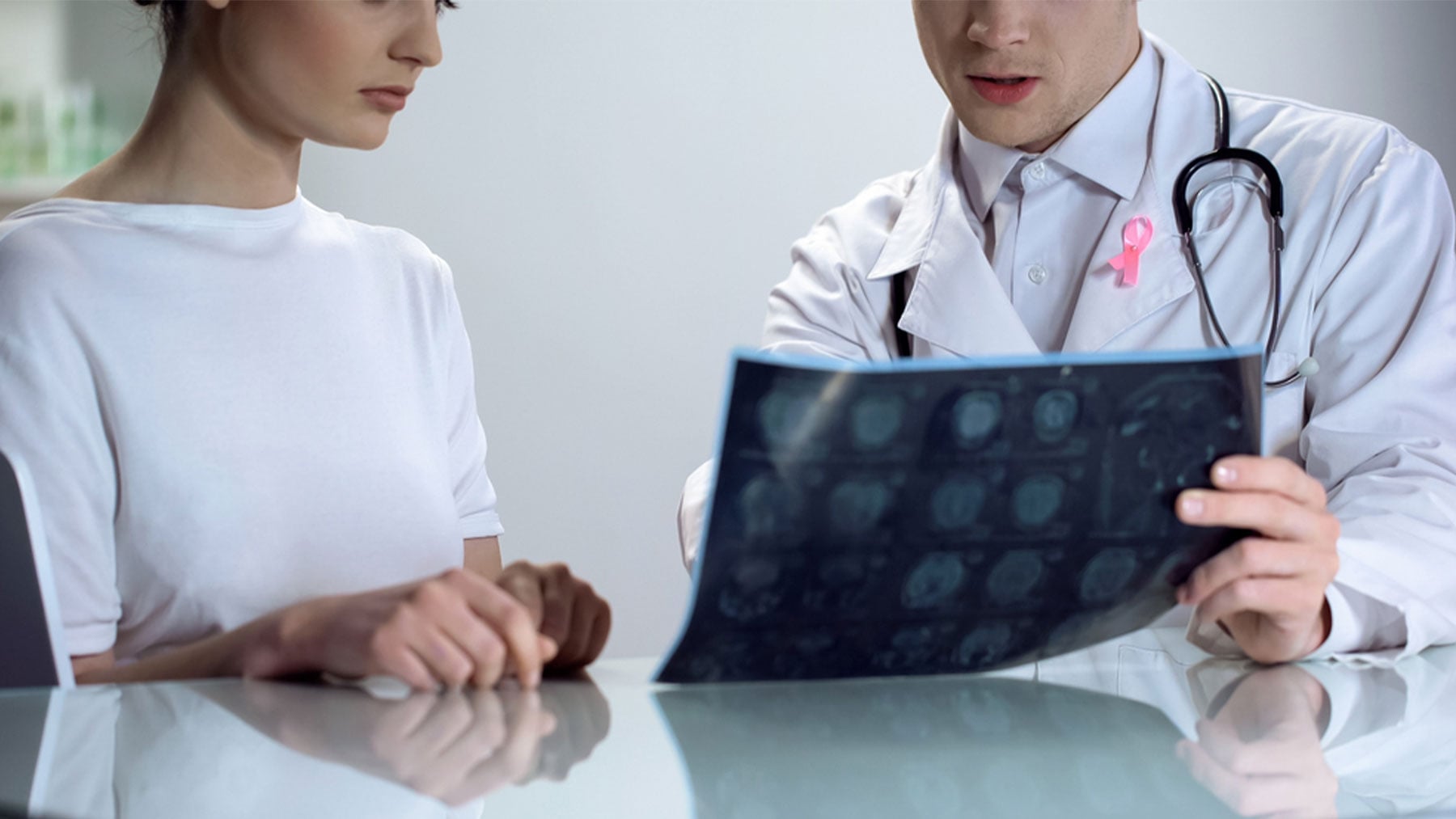 Cáncer de mama antes de los 40: qué cambia cuando el diagnóstico llega a una edad temprana