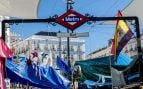 La presidenta de la Comunidad de Madrid cierra el metro de Sol debido a la insalubridad derivada de la acampada. Fuente: EP