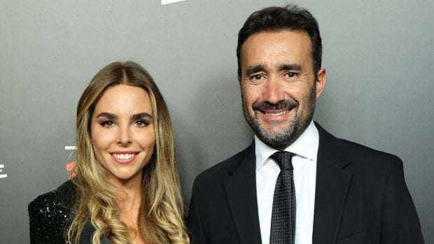Helena Condis y Juanma Castaño. (Foto: Europa Press)