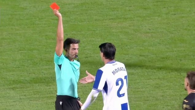 Drámai fél óra Leganésben: Moratát kiállították és el kellett választani a negyedik játékvezetőtől