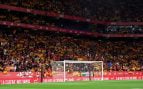 La FIFA sanciona a España con 18.000 euros y un 15% de aforo por los cánticos de «musulmán el que no bote» en Barcelona