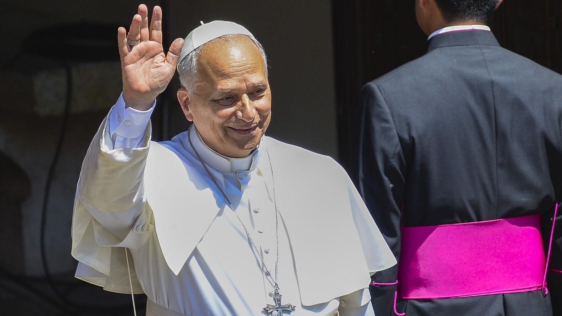 El papa León XIV recibe el alta hospitalaria tras su operación y mañana rezará el Ángelus en el Vaticano