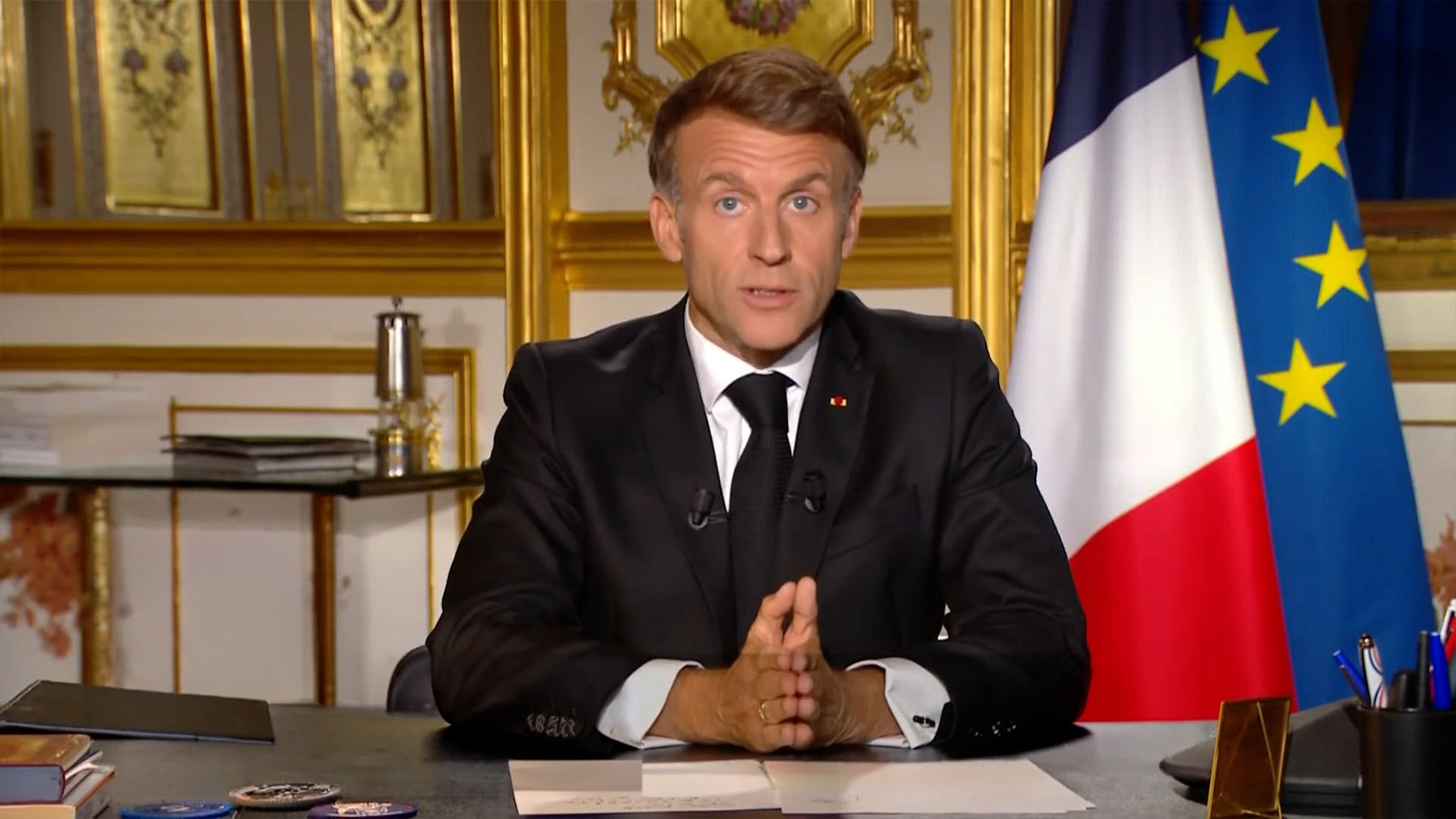 Macron culpa de las revueltas en Francia a radicales de grupos de extrema izquierda