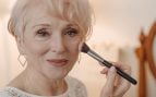 Karol, maquilladora: 