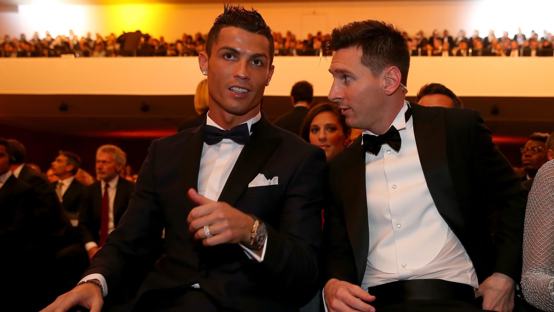 La UEFA crea el nuevo Balón de Oro para elegir al mejor de la historia y Cristiano arrolla a Messi en las encuestas