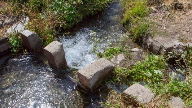 Otra acequia alpujarreña.