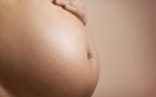 Lo que respiran y absorben las embarazadas importa: así es el impacto de los químicos en la inteligencia infantil