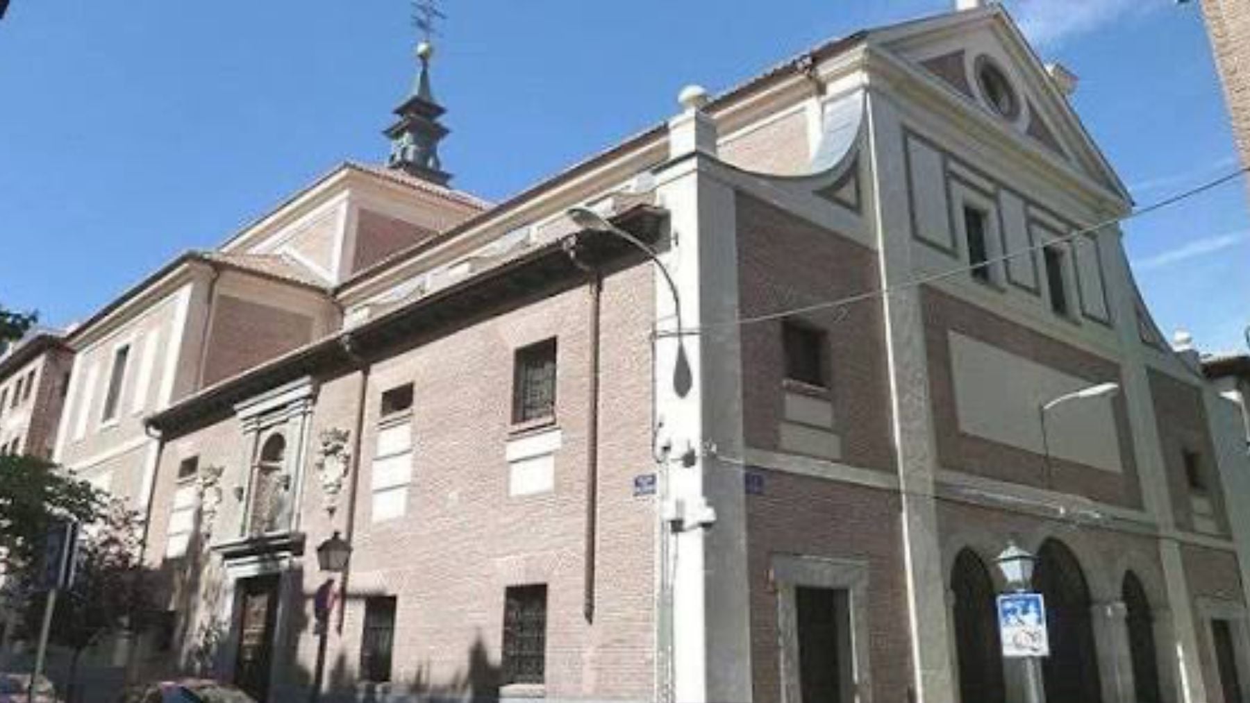 Detenido un profesor de un colegio religioso de Madrid por agredir sexualmente a 10 menores y grabarlo