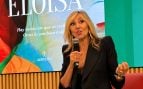 Marta Robles presenta su última novela en Madrid: arropada por Carmen Posadas y ante un auditorio abarrotado
