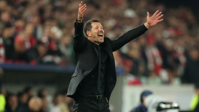 Simeone a kiállításról és a túlélési kézikönyvről: A képsorok ítélnek