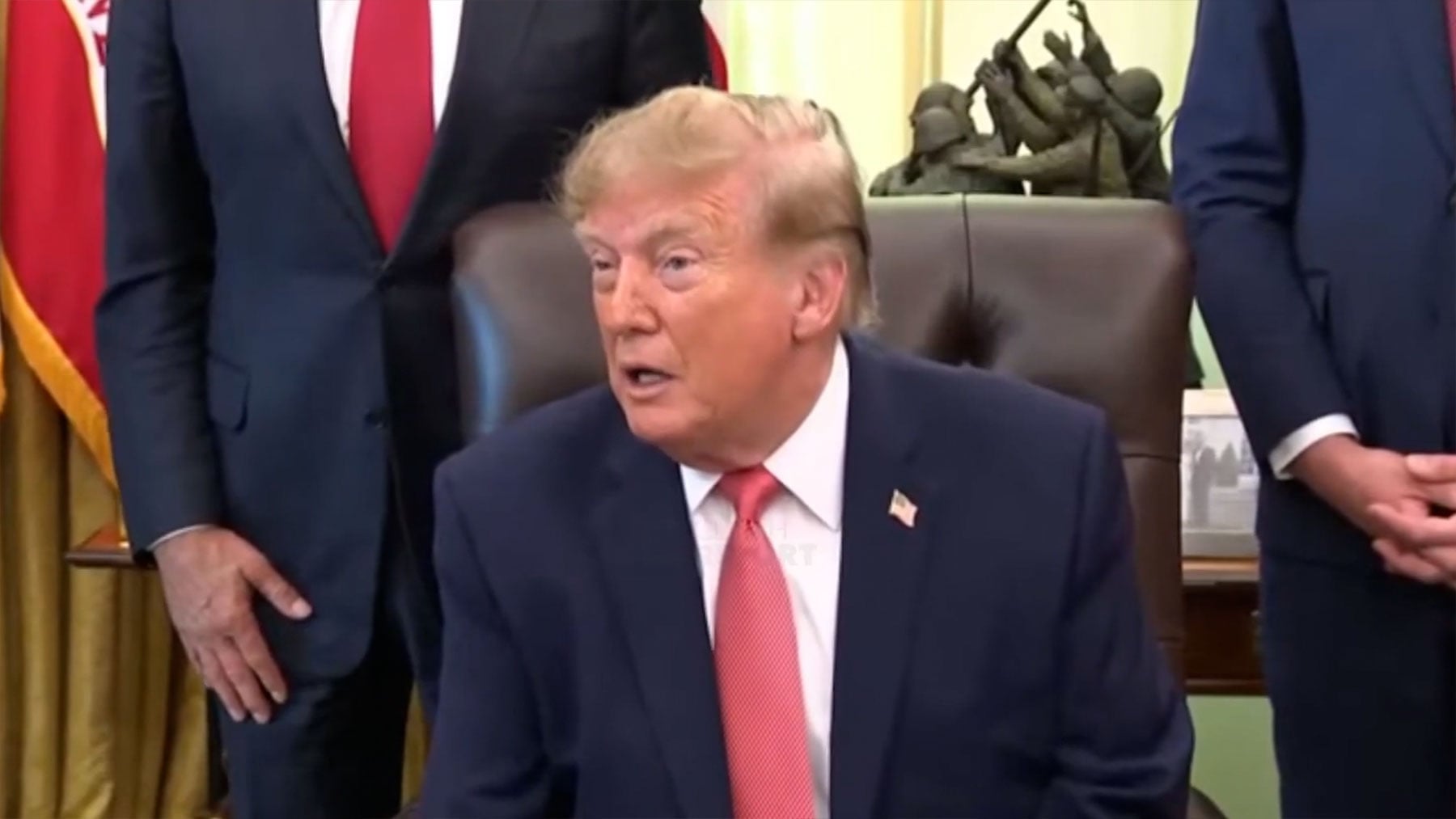 Trump arremete contra Sánchez y asegura que España fue invadida por inmigrantes y que no ha hecho nada al respecto