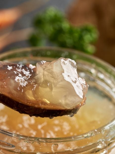 caldo de huesos jordi cruz receta