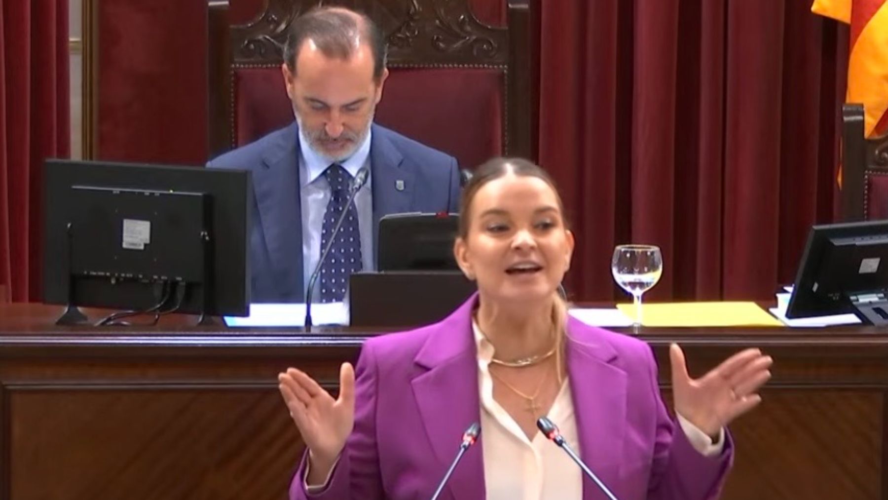 Prohens recurre a una portada de OKBALEARES para desmontar a la izquierda: Armengol dijo que