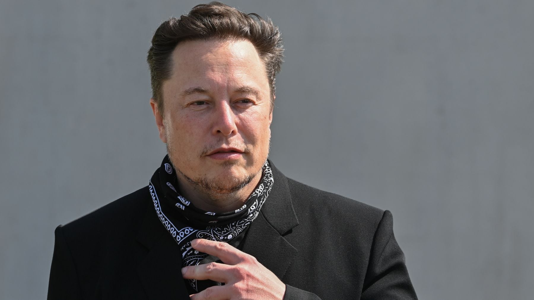 Elon Musk anuncia que SpaceX y Tesla estudian fusionarse para crear una corporación multibillonaria