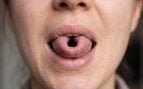Según los psicólogos expertos, los adultos que pueden curvar la lengua podrían tener un cociente intelectual superior al de la media