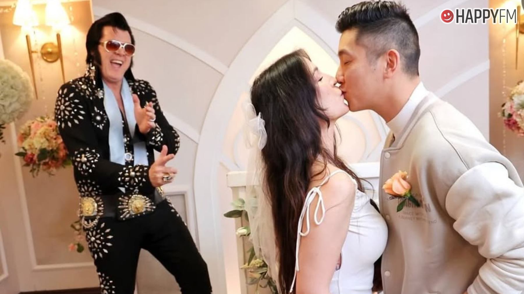 Andrés Cheung casándose en las Vegas con su mujer (Fuente: Instagram)