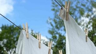 Con la vuelta de la lluvia, la ropa se seca dentro de casa: los japoneses la tienden en la dirección exactamente opuesta a la nuestra, y se seca el doble de rápido