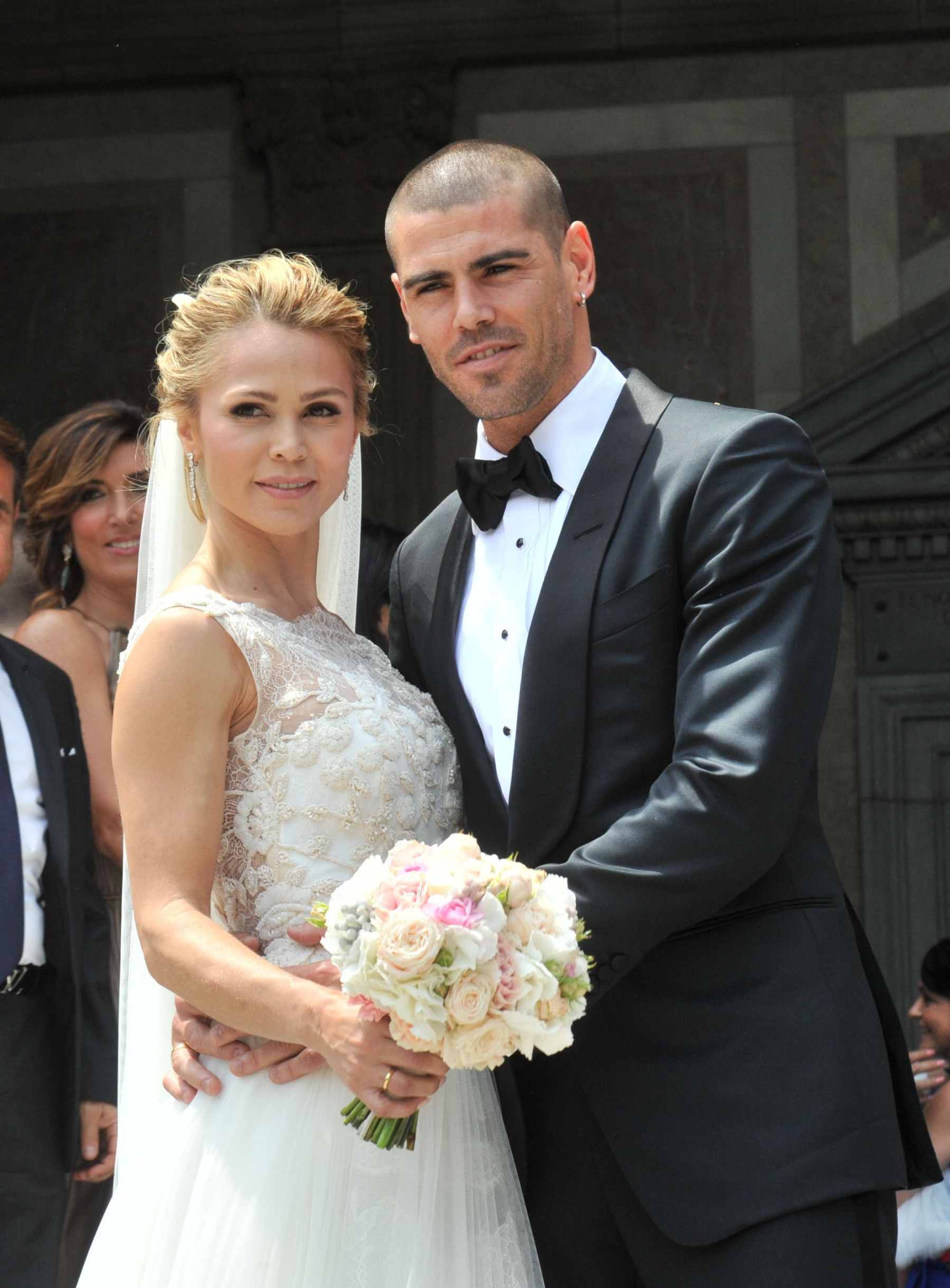 V&iacute;ctor Vald&eacute;s y Yolanda Cardona el d&iacute;a de su boda. (Foto: Europa Press)