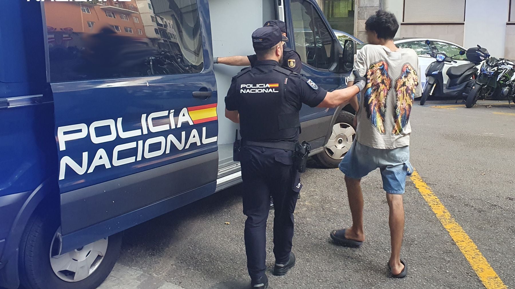 Cae una banda de carteristas rumanos en Mallorca: robaban a turistas y ancianos en los puntos más concurridos de la isla