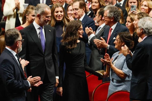 Los Reyes Felipe y Letizia en los Premios Princesa de Asturias. (Foto: EFE)