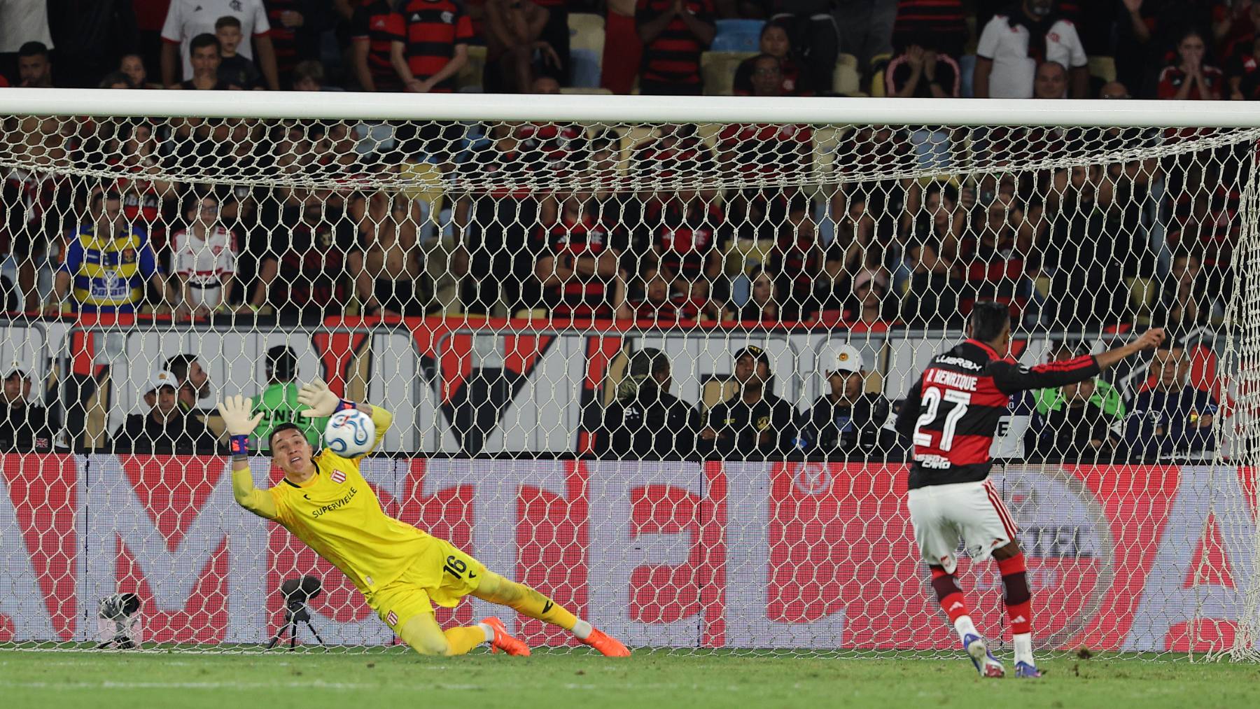 La redención de Muslera: de la pesadilla en el Mundial a meter a Estudiantes en la final de la Libertadores