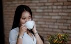 Según la psicología, las personas que toman café nada más despertarse no lo hacen por hábito o costumbre, realmente lo asumen como un ritual que marca el comienzo del día