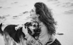 La psicología explica que las personas que aman a los perros no sienten solo cariño por los animales