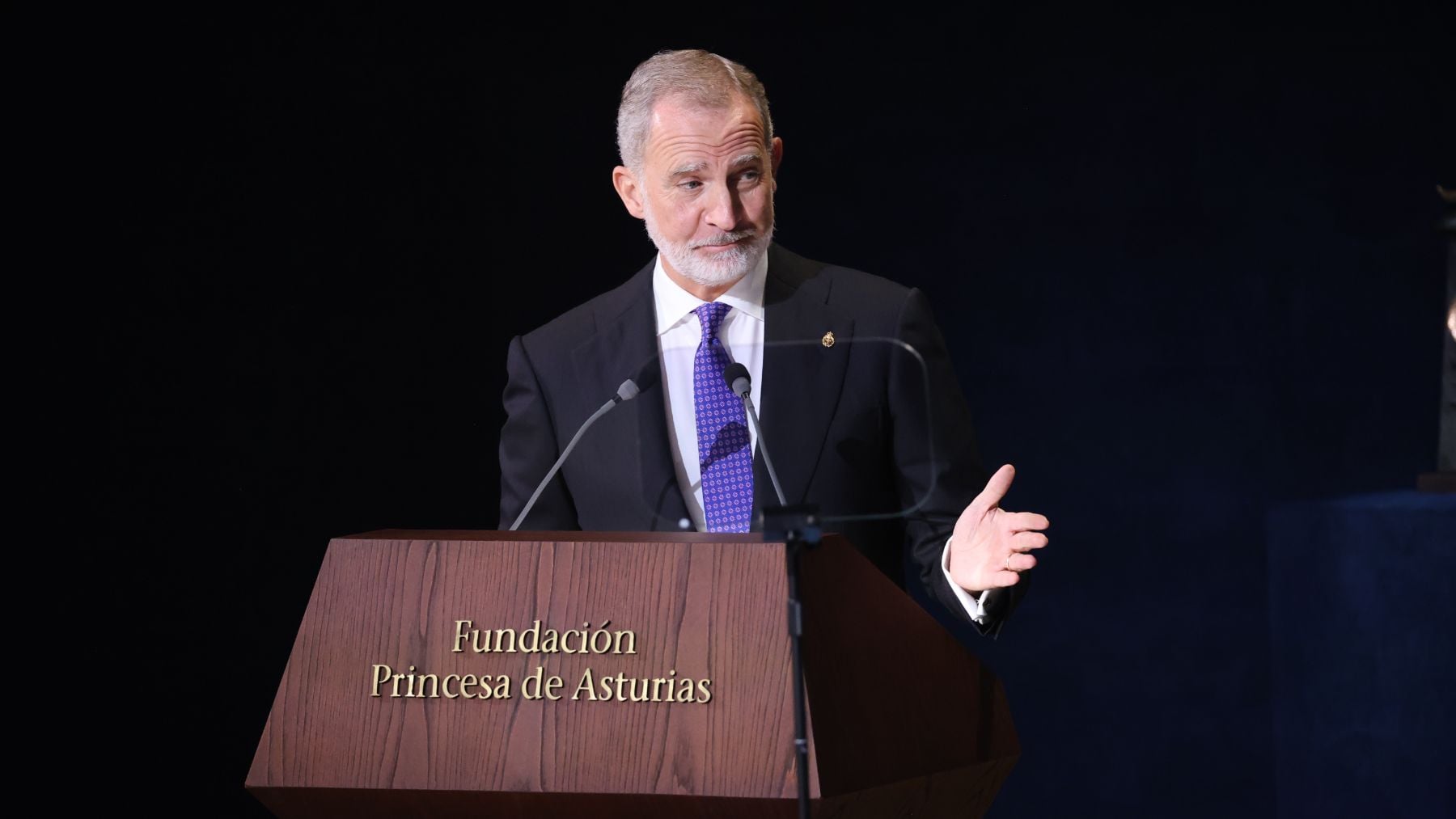 El Rey Felipe VI, operado de cataratas en Oviedo