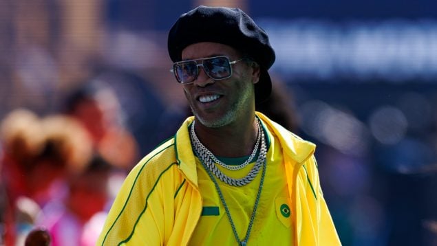 Ronaldinho 46 évesen visszatér a hivatalos labdarúgásba