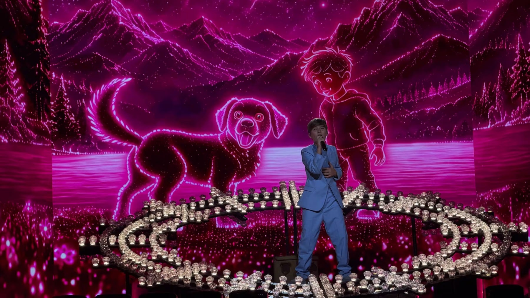 Lucas Paulano en Eurovisión Junior 2026. (Foto: YouTube)