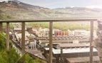 Fábrica de grafito nuclear de SGL Carbon en Chedde, en los Alpes franceses, bajo un viaducto de autopista
