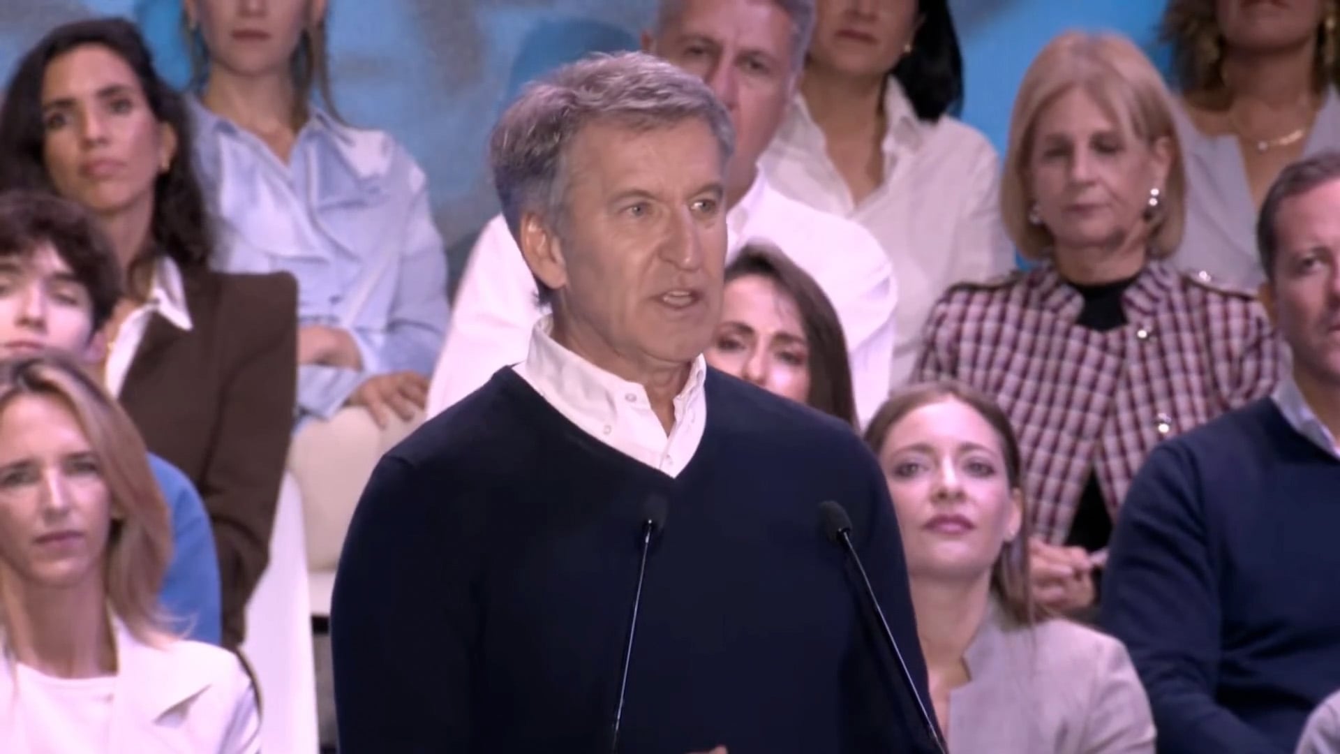 Feijóo culpa a la izquierda de la guerrilla urbana: “Como han perdido la calle, quieren incendiarla, yo plantaré cara a los violentos”