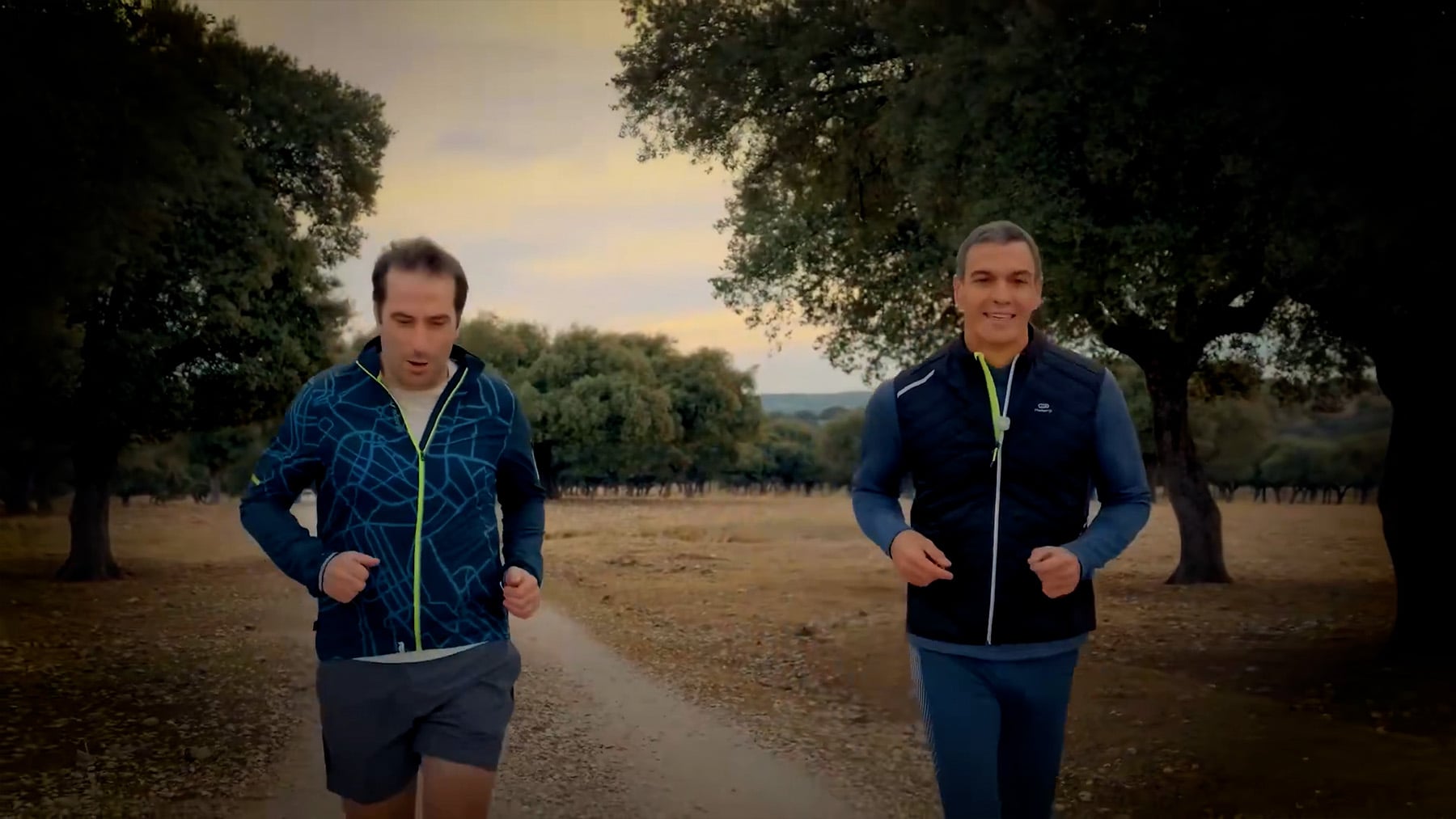 Barcelona asediada por vándalos saqueadores y Sánchez publica un vídeo trotando con Cuerpo: A por cuatro más